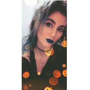 Meet your Posher, Ellie